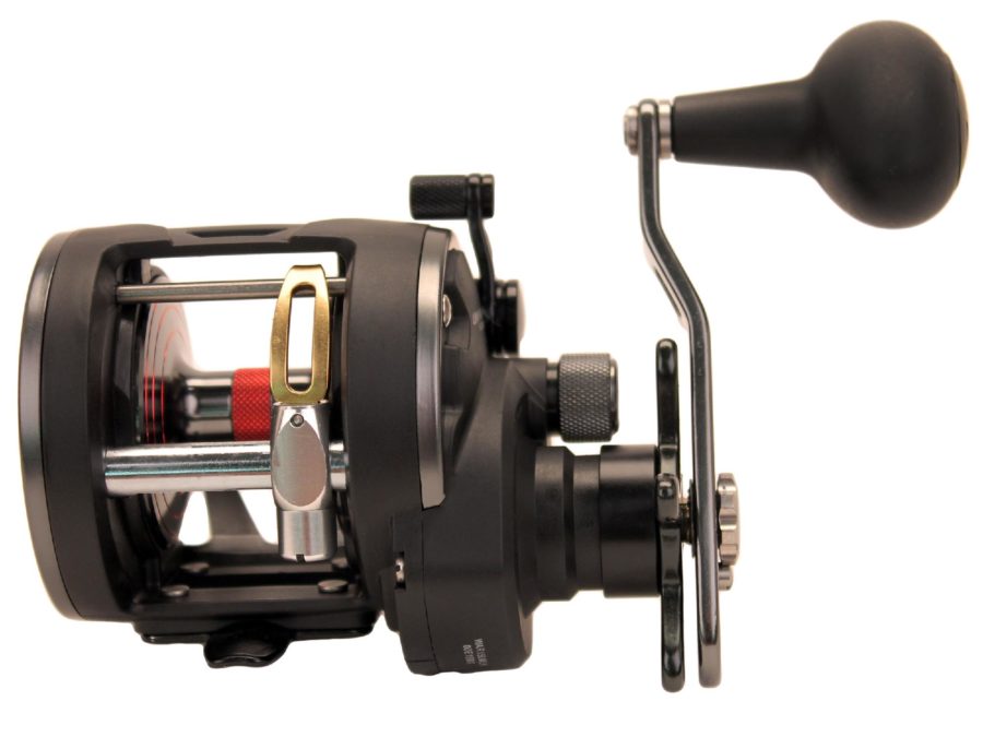 Warfare Level Wind Conventional Reel – 15, 5.1:1 Gear Ratio, 29″ Retrieve Rate, 15 lb Max Drag, Left Hand, Clam Pack