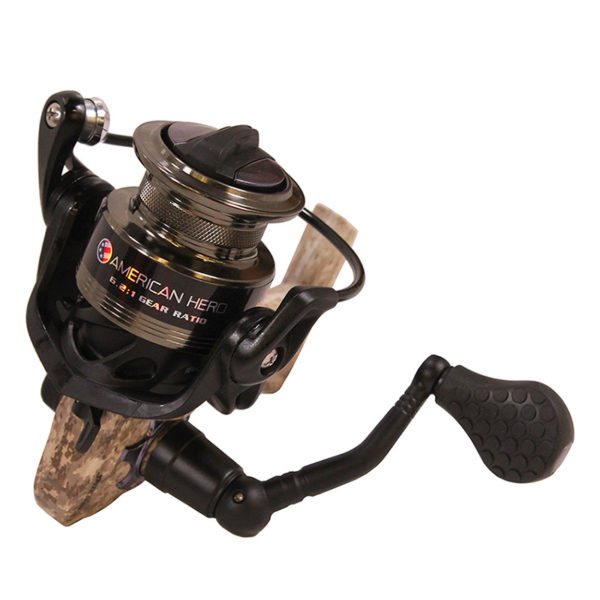 American Hero Camo Speed Spinning Reel – 6.2:1 Gear Ratio, 6 Bearings, 31″ Retrieve Rate, Ambidextrous, Clam Package